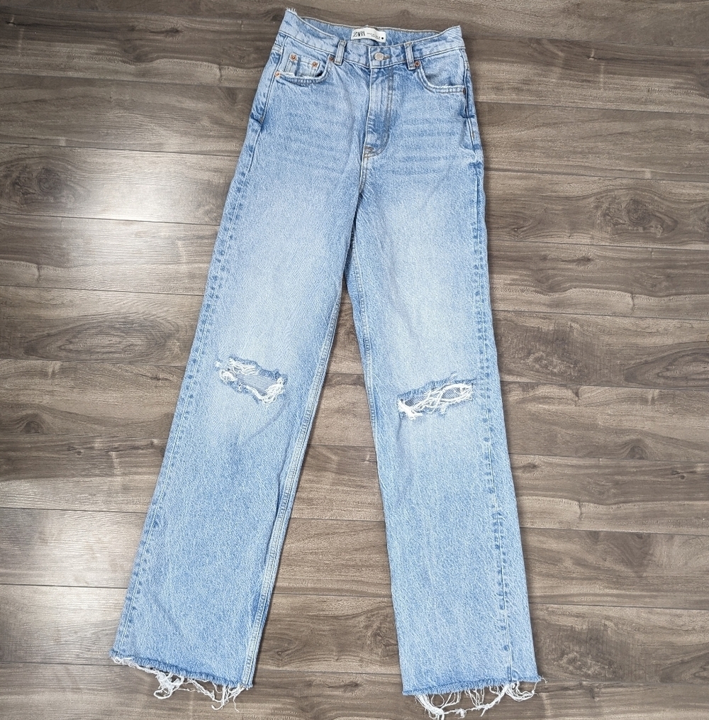 Zara Women's Jeans Wide Leg Distressed Relaxed Size 2